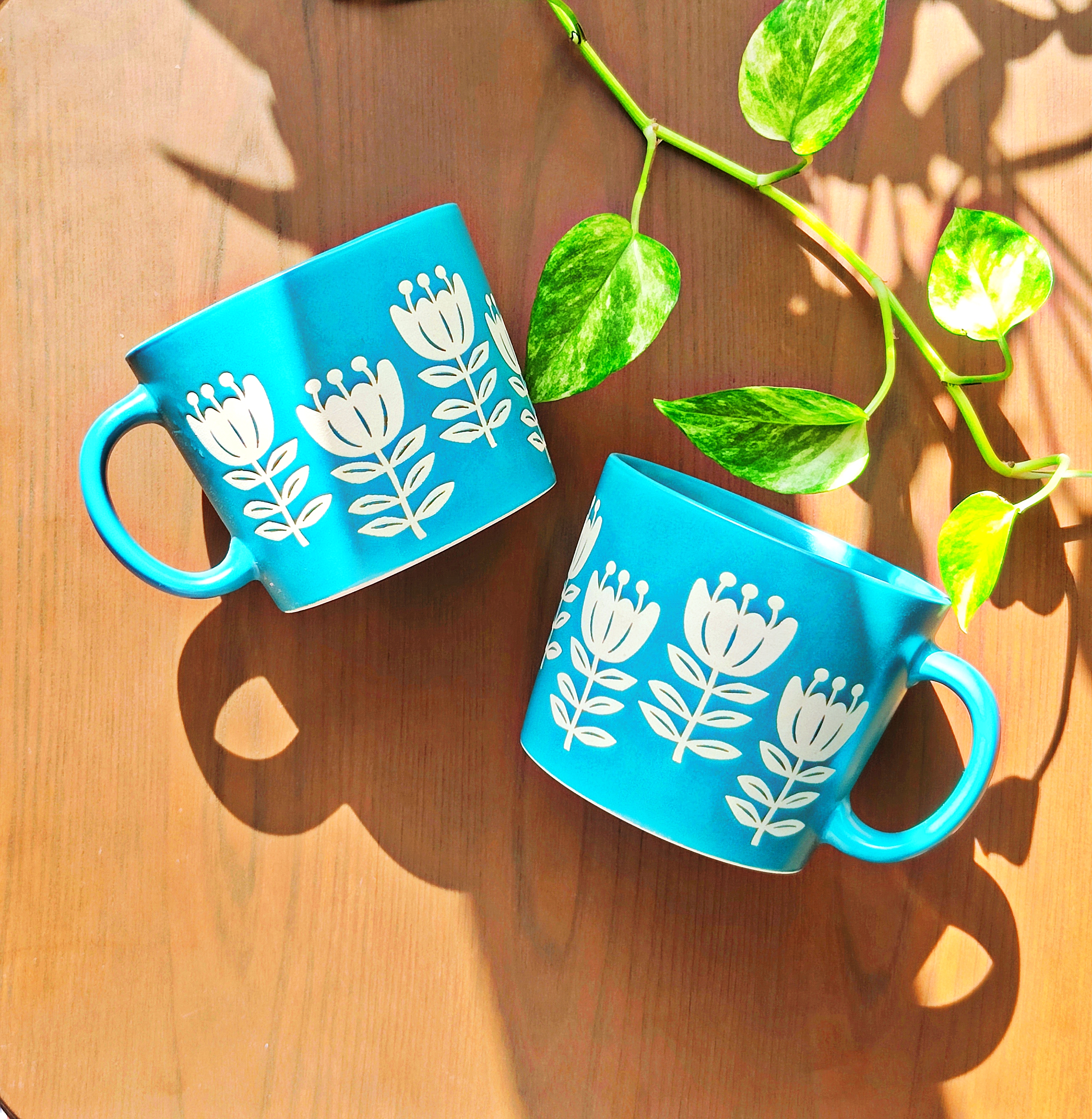 بیگ ماگ طرح گل نقش برجسته آبی فیروزه ای